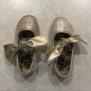 Livie & Luca gold bow Mary Janes